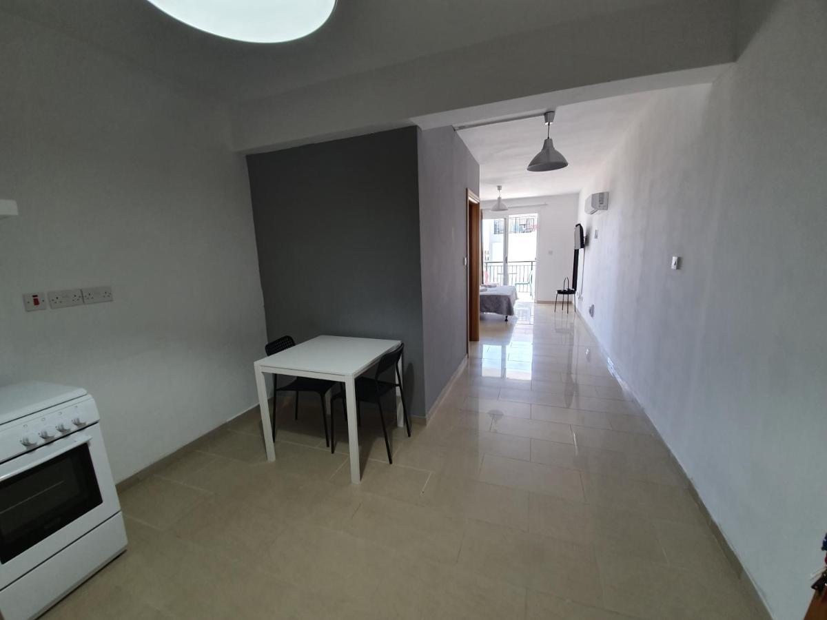 情人节公寓 Paphos 外观 照片