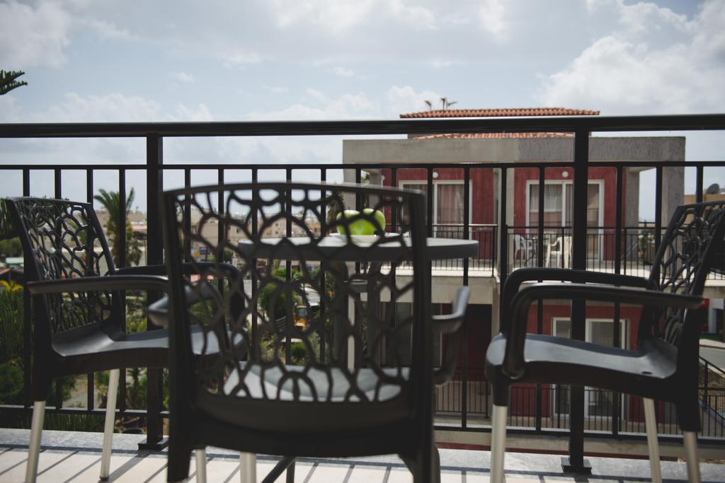情人节公寓 Paphos 外观 照片