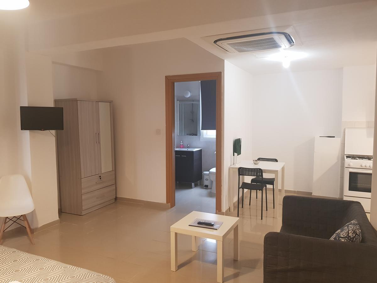情人节公寓 Paphos 外观 照片