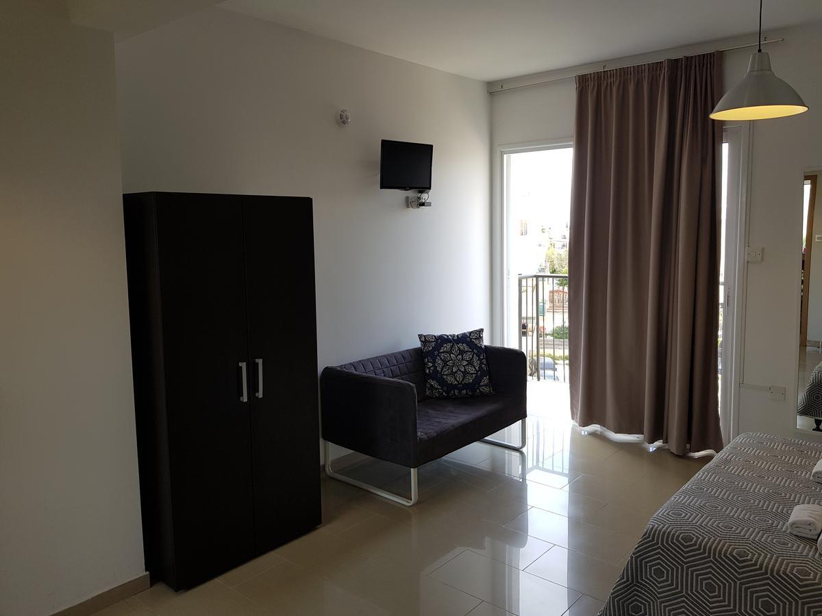 情人节公寓 Paphos 外观 照片
