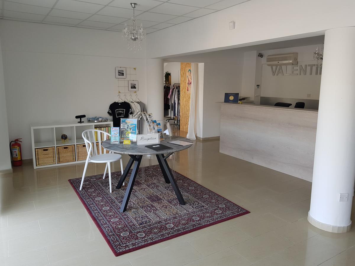 情人节公寓 Paphos 外观 照片