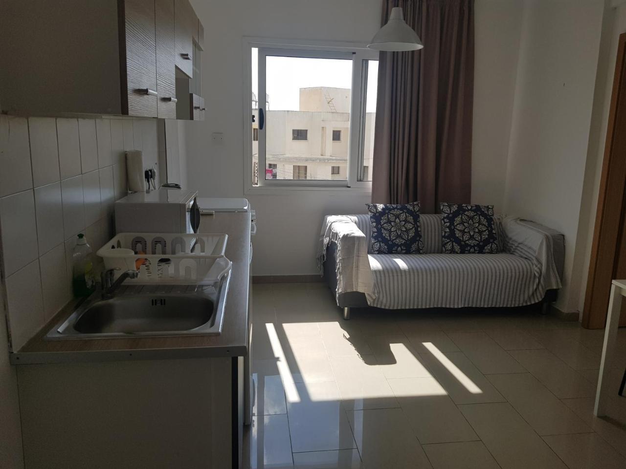 情人节公寓 Paphos 外观 照片