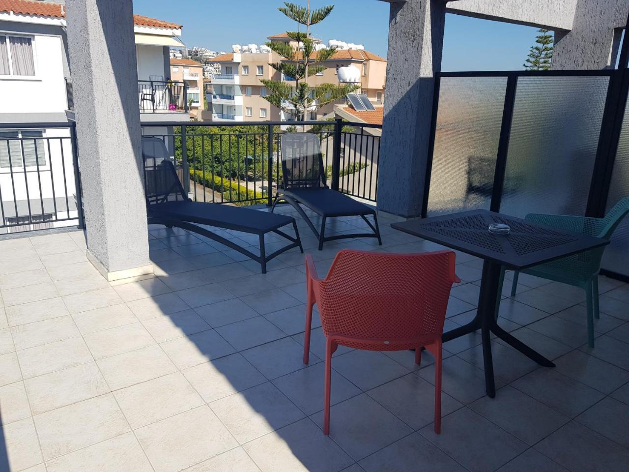 情人节公寓 Paphos 外观 照片