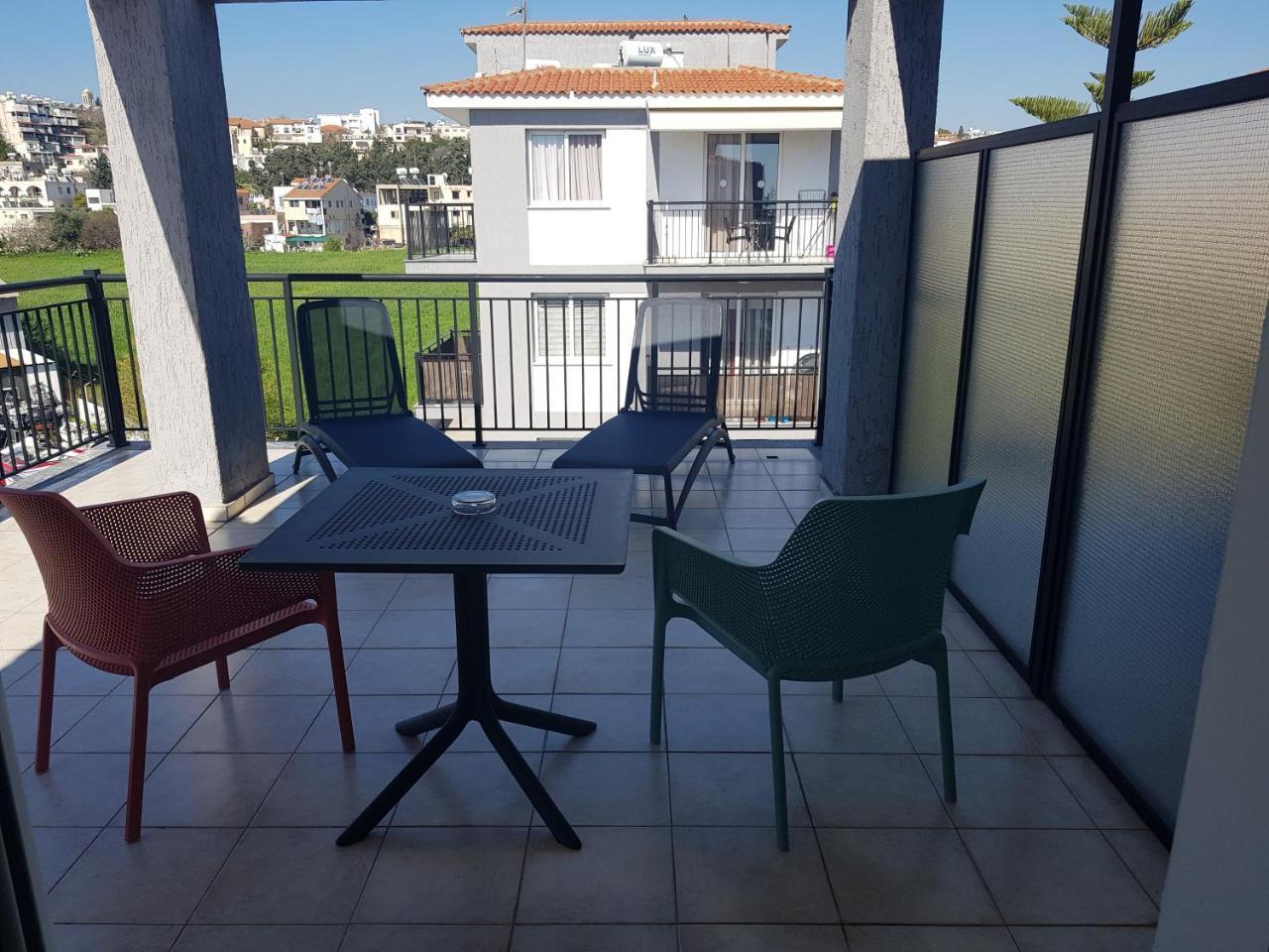 情人节公寓 Paphos 外观 照片