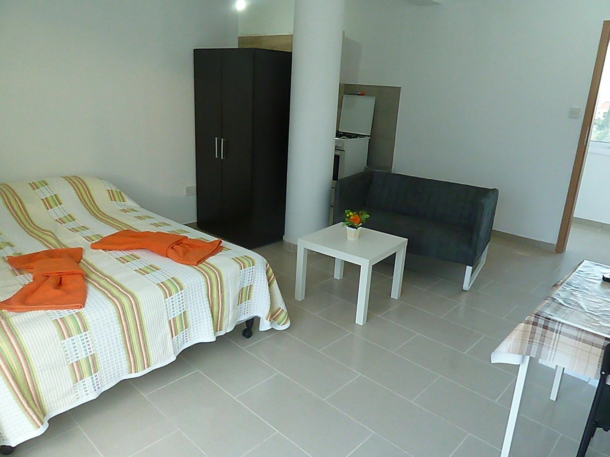 情人节公寓 Paphos 外观 照片