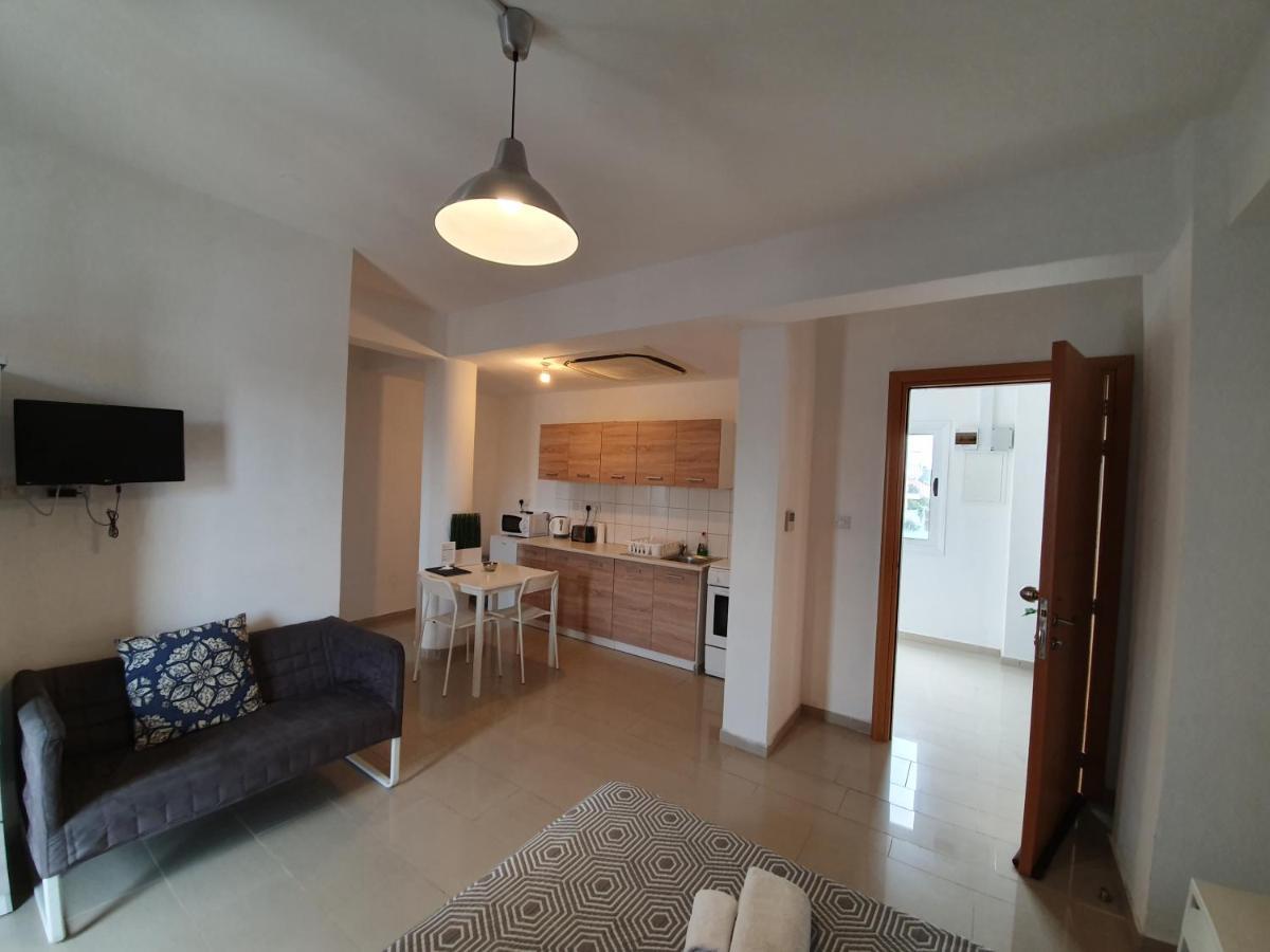 情人节公寓 Paphos 外观 照片